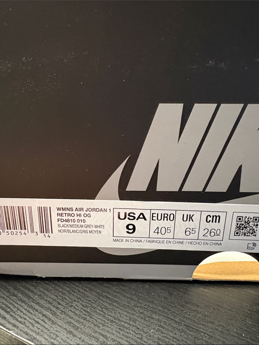 Nike Women’s Air Jordan 1 retro high OG “Satin Shadow” size 9 - Picture 3 of 8